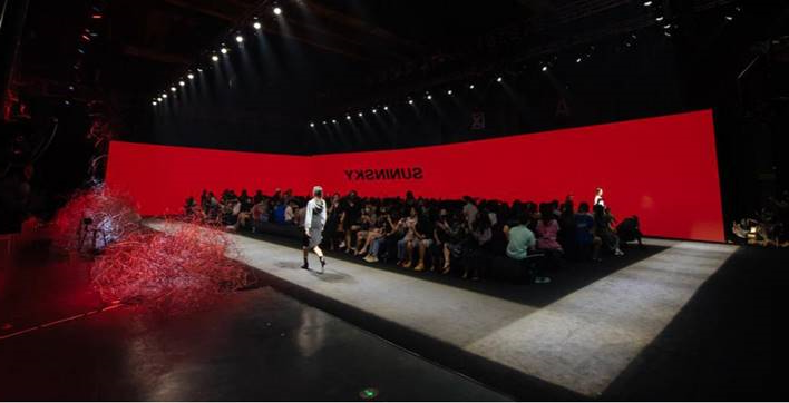 说明: //imagepphcloud.thepaper.cn/pph/image/82/205/53.jpg